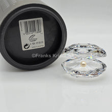Lade das Bild in den Galerie-Viewer, SWAROVSKI Muschel mit Perle 014389
