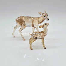 Lade das Bild in den Galerie-Viewer, SWAROVSKI Reh und Kitz Golden Shadow 1142843 oU
