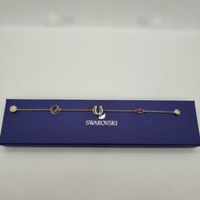 Lade das Bild in den Galerie-Viewer, SWAROVSKI Remix Armband Größe M Hufeisen Glück 5563083
