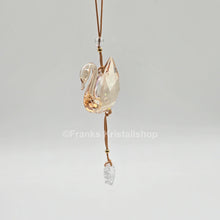 Lade das Bild in den Galerie-Viewer, SWAROVSKI SCS Golden Shadow Schwan Ornament 2020 Loyality Gift 5537960
