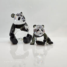 Lade das Bild in den Galerie-Viewer, SWAROVSKI SCS Jahresfigur 2008 Pandas 900918
