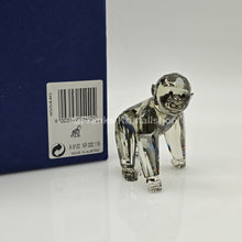 Lade das Bild in den Galerie-Viewer, SWAROVSKI SCS Jahresfigur 2009 Junger Gorilla 955440
