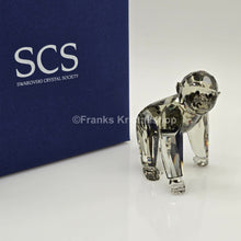 Lade das Bild in den Galerie-Viewer, SWAROVSKI SCS Jahresfigur 2009 Junger Gorilla 955440
