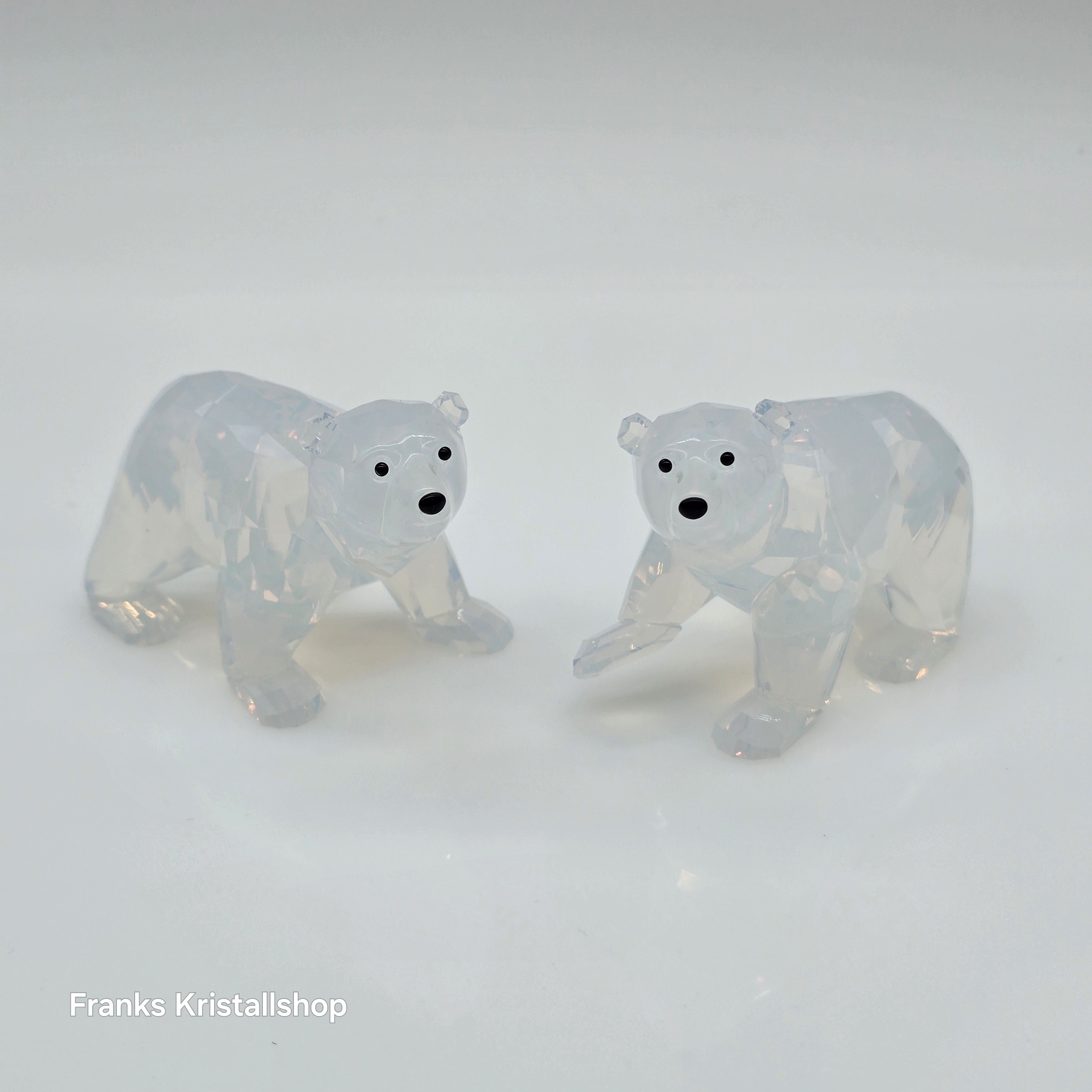SWAROVSKI SCS Jahresfigur 2011 Junge Eisbären White Opal zur Jahresfigur Siku 1080774 oU