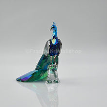 Lade das Bild in den Galerie-Viewer, SWAROVSKI SCS Pfau zur Jahresfigur Arya 1145553 (1142861) oU
