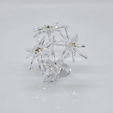 Lade das Bild in den Galerie-Viewer, SWAROVSKI SCS Jahresfigur 2021 Edelweiß Edelweiss 5493708

