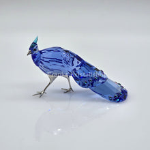 Lade das Bild in den Galerie-Viewer, SWAROVSKI SCS Jahresfigur 2026 Idyllia Palawan-Pfaufasan 5717851
