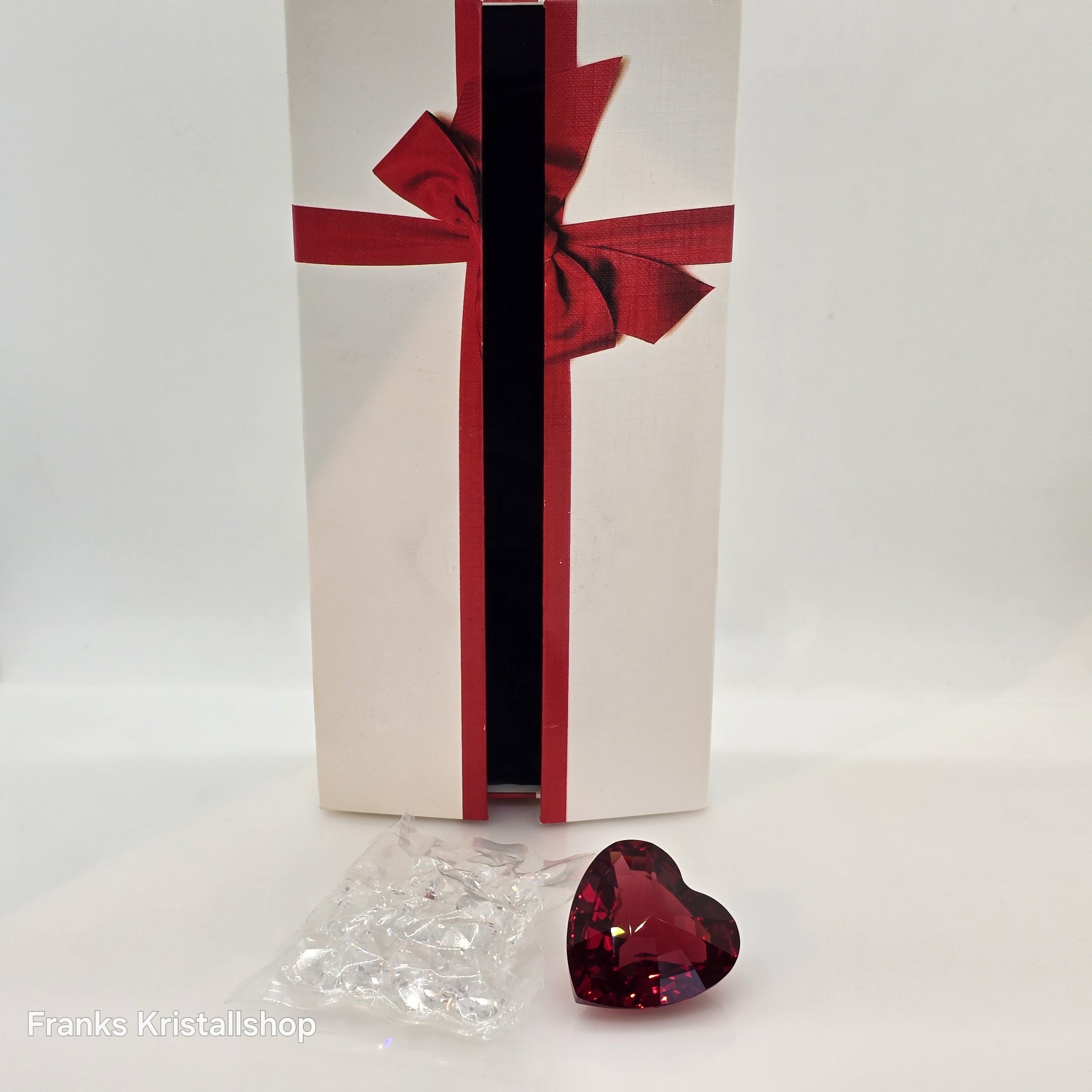 SWAROVSKI SCS Jahresfigur Herz Rot + Mini Herzen in klar 215371