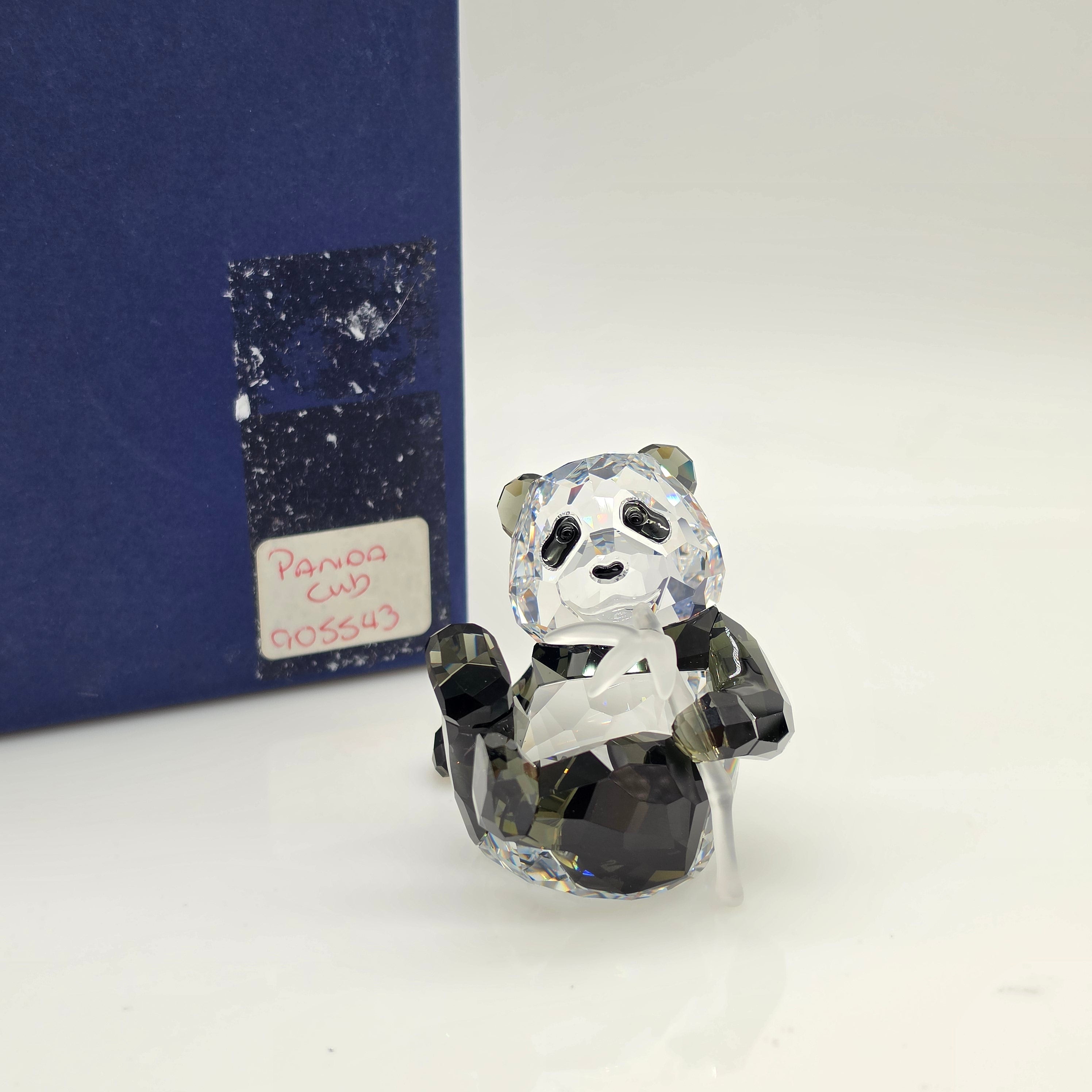 SWAROVSKI SCS Jahresfigur 2008 Junger Panda 905543
