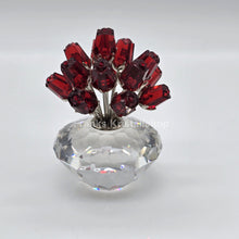 Lade das Bild in den Galerie-Viewer, SWAROVSKI SCS Vase mit Roten Rosen Limitierte Jubiläums Edition 283394
