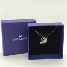 Lade das Bild in den Galerie-Viewer, SWAROVSKI Iconic Swan Halskette Weiß, Rhodiniert 5411791
