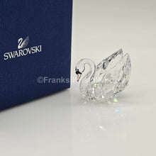 Lade das Bild in den Galerie-Viewer, SWAROVSKI Schwan mittel Gefiederte Schönheiten 5004724
