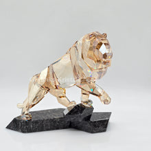 Lade das Bild in den Galerie-Viewer, SWAROVSKI Soulmates Der Löwe Golden Shadow 1092104 oU
