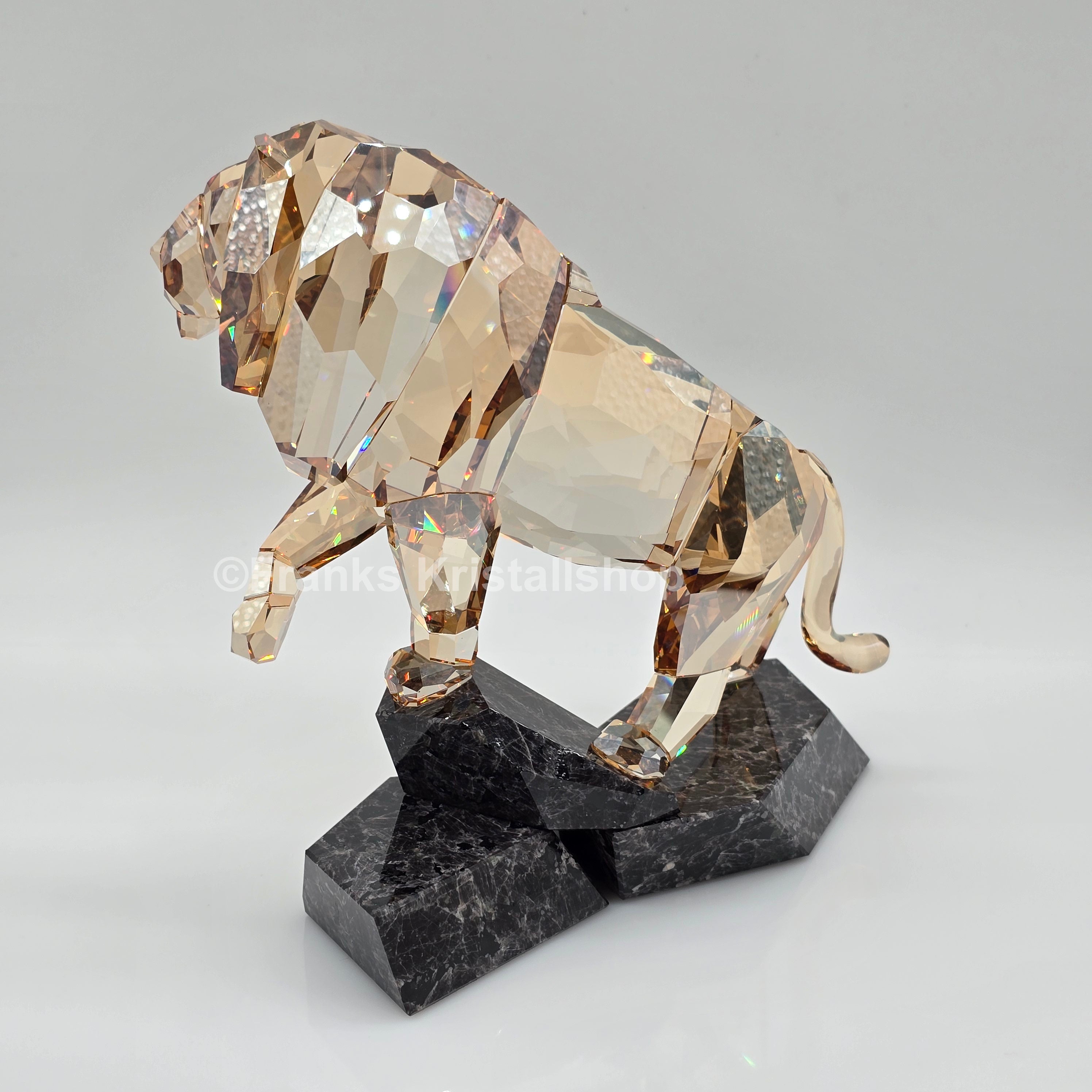 SWAROVSKI Soulmates Der Löwe Golden Shadow 1092104 oU
