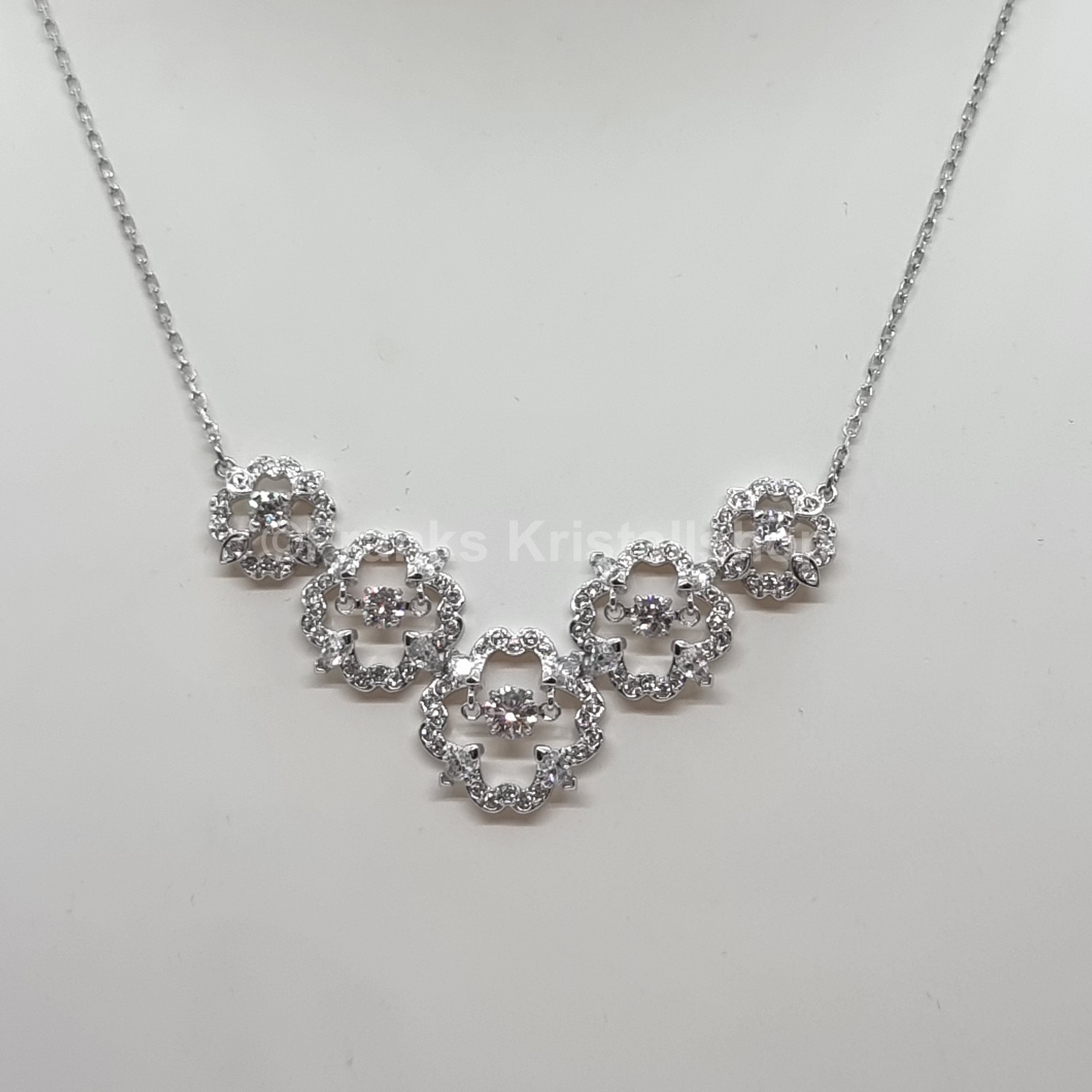 SWAROVSKI Sparkling Flowers Halskette Blumen Kette, Rhodiniert 5397240