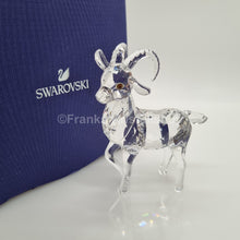 Lade das Bild in den Galerie-Viewer, SWAROVSKI Steinbock Winter Sparkle 5464877
