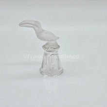 Lade das Bild in den Galerie-Viewer, SWAROVSKI Tukan auf Fingerhut 012006 oE
