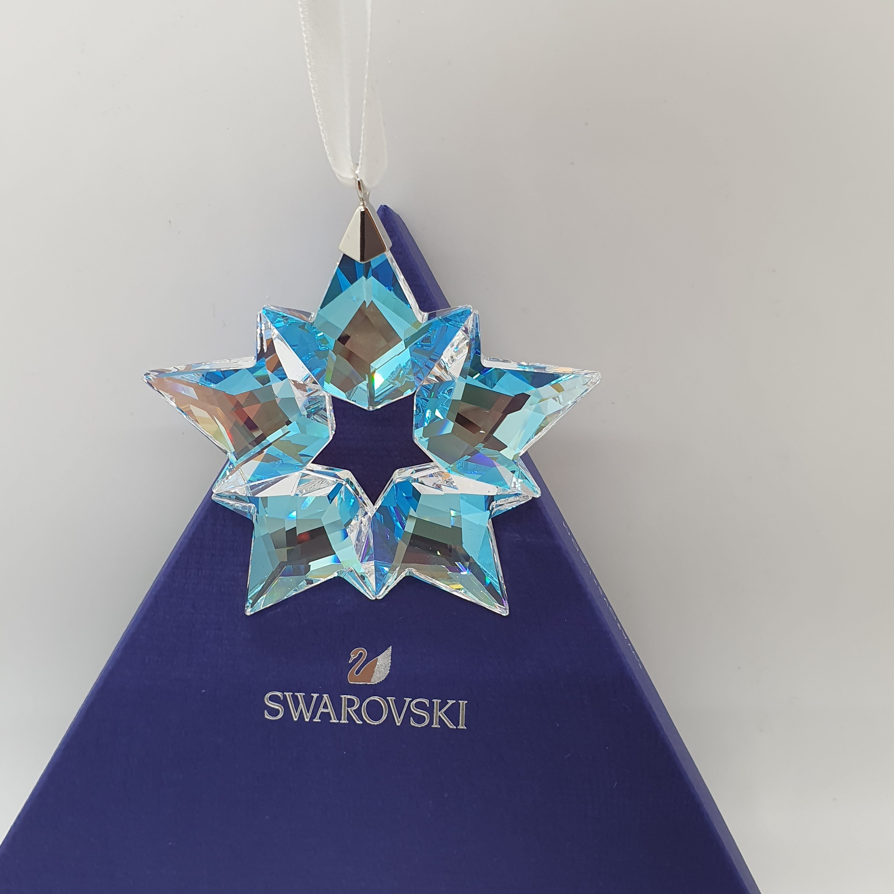 SWAROVSKI Weihnachtsstern 2020 Eisstern Ice Star Ornament 5576238