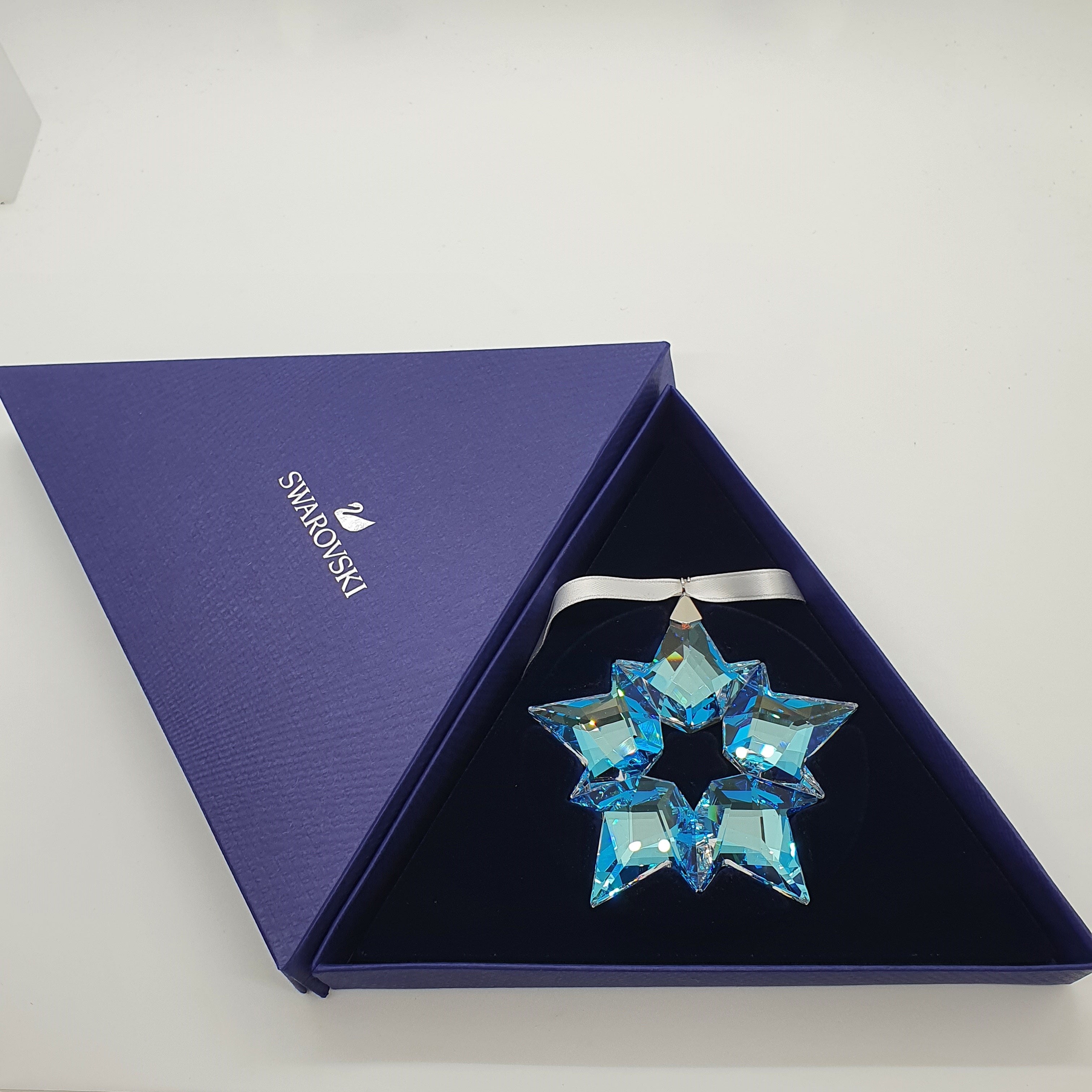 SWAROVSKI Weihnachtsstern 2020 Eisstern Ice Star Ornament 5576238