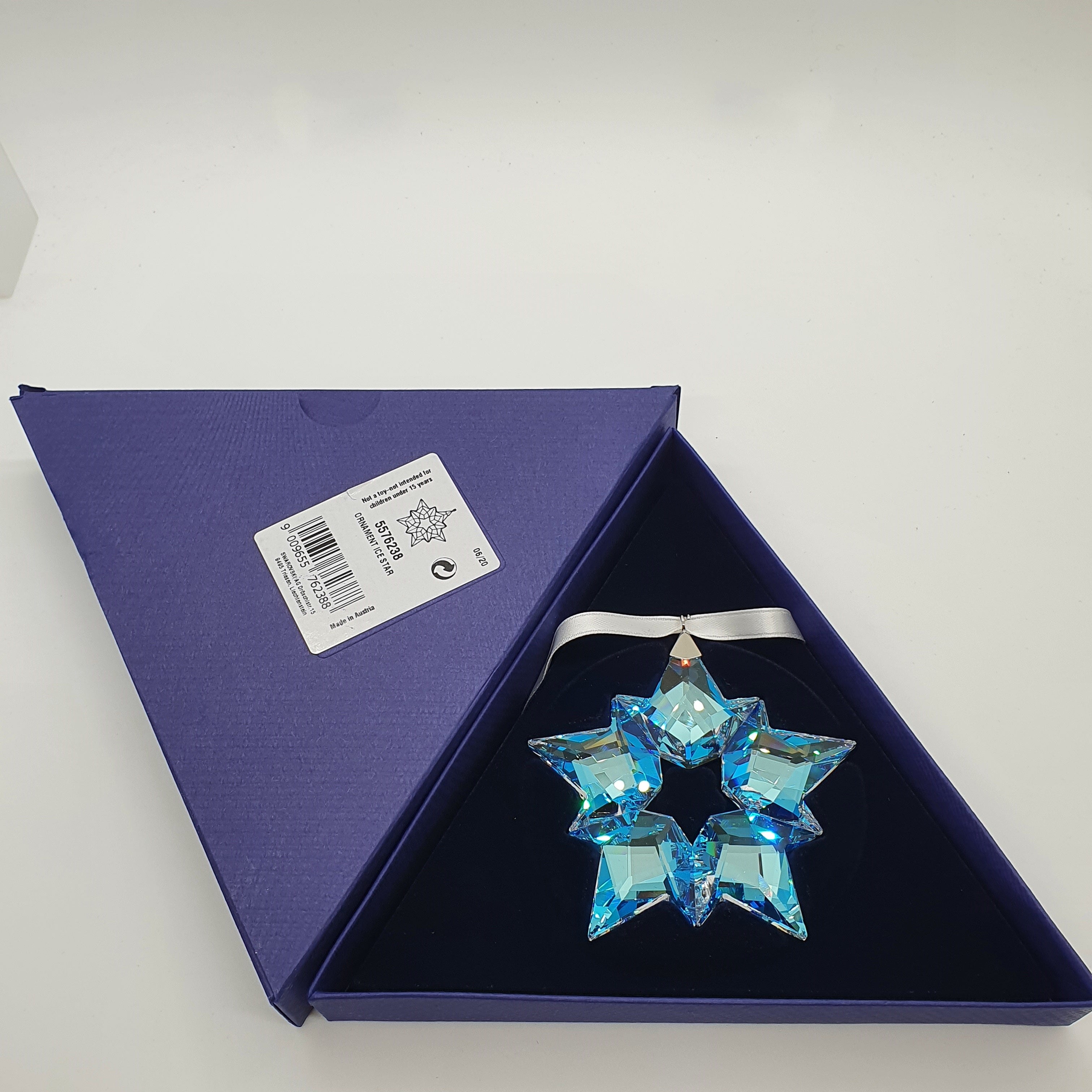 SWAROVSKI Weihnachtsstern 2020 Eisstern Ice Star Ornament 5576238