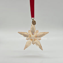 Lade das Bild in den Galerie-Viewer, SWAROVSKI Weihnachtsstern 2025 Groß Gold Festive 5701826
