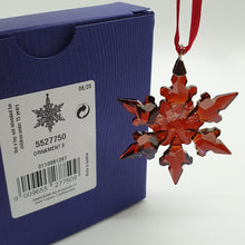 Lade das Bild in den Galerie-Viewer, SWAROVSKI Weihnachtsstern 2020 klein Rot 5527750
