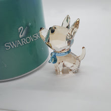 Lade das Bild in den Galerie-Viewer, SWAROVSKI Welpe Oscar der Chihuahua 5063330
