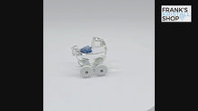 Laden und Abspielen von Videos im Galerie-Viewer, SWAROVSKI Memories Kinderwagen Ein Junge Blau 5136921 oU

