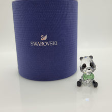 Lade das Bild in den Galerie-Viewer, SWAROVSKI Baby Animals Plushy der Panda 5619234
