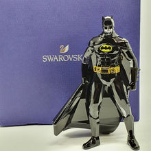 Lade das Bild in den Galerie-Viewer, SWAROVSKI Batman DC Comics 5492687
