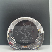 Lade das Bild in den Galerie-Viewer, SWAROVSKI Briefbeschwerer Pegasus Disk 1. Mai 1999 Athen
