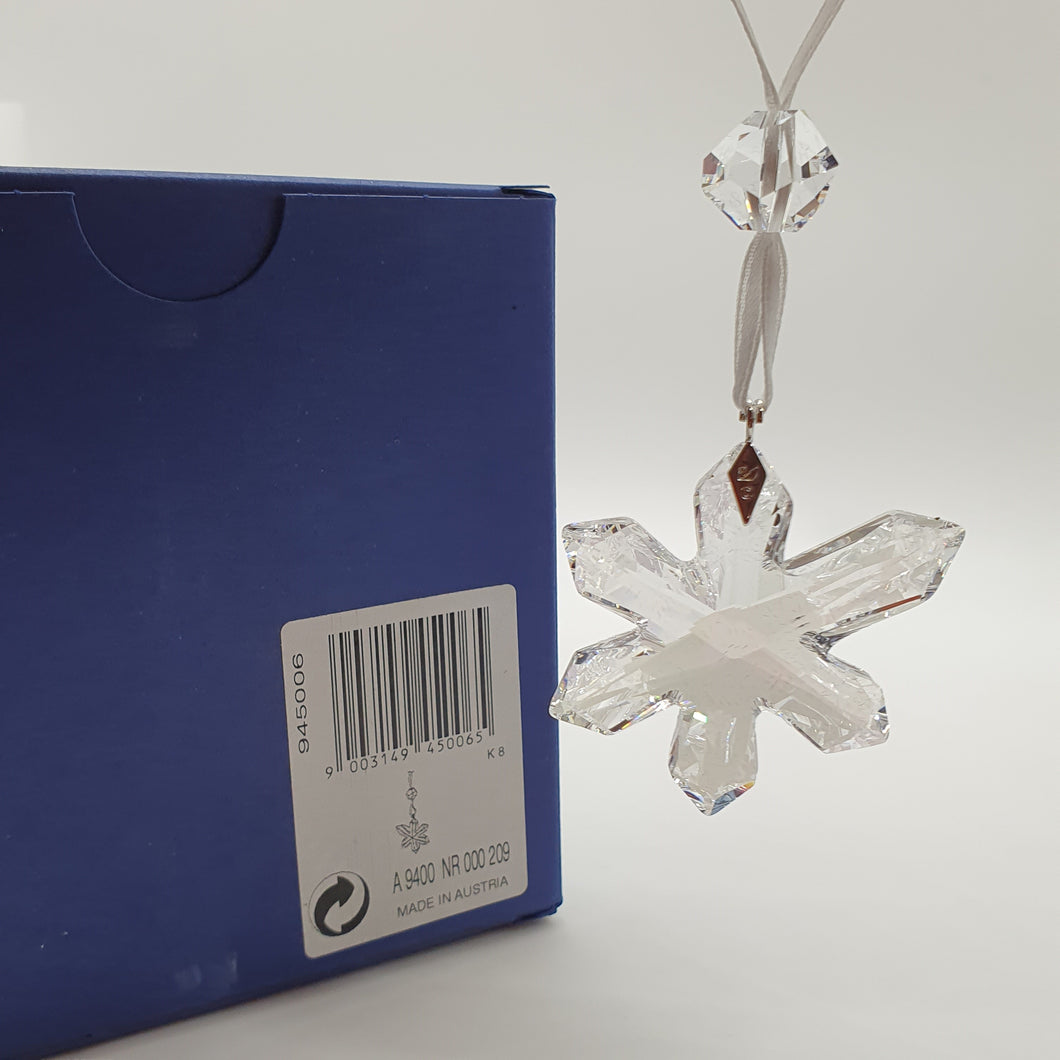 SWAROVSKI Weihnachtsstern Eisblüte Ornament Arctic Ice Flower 945006