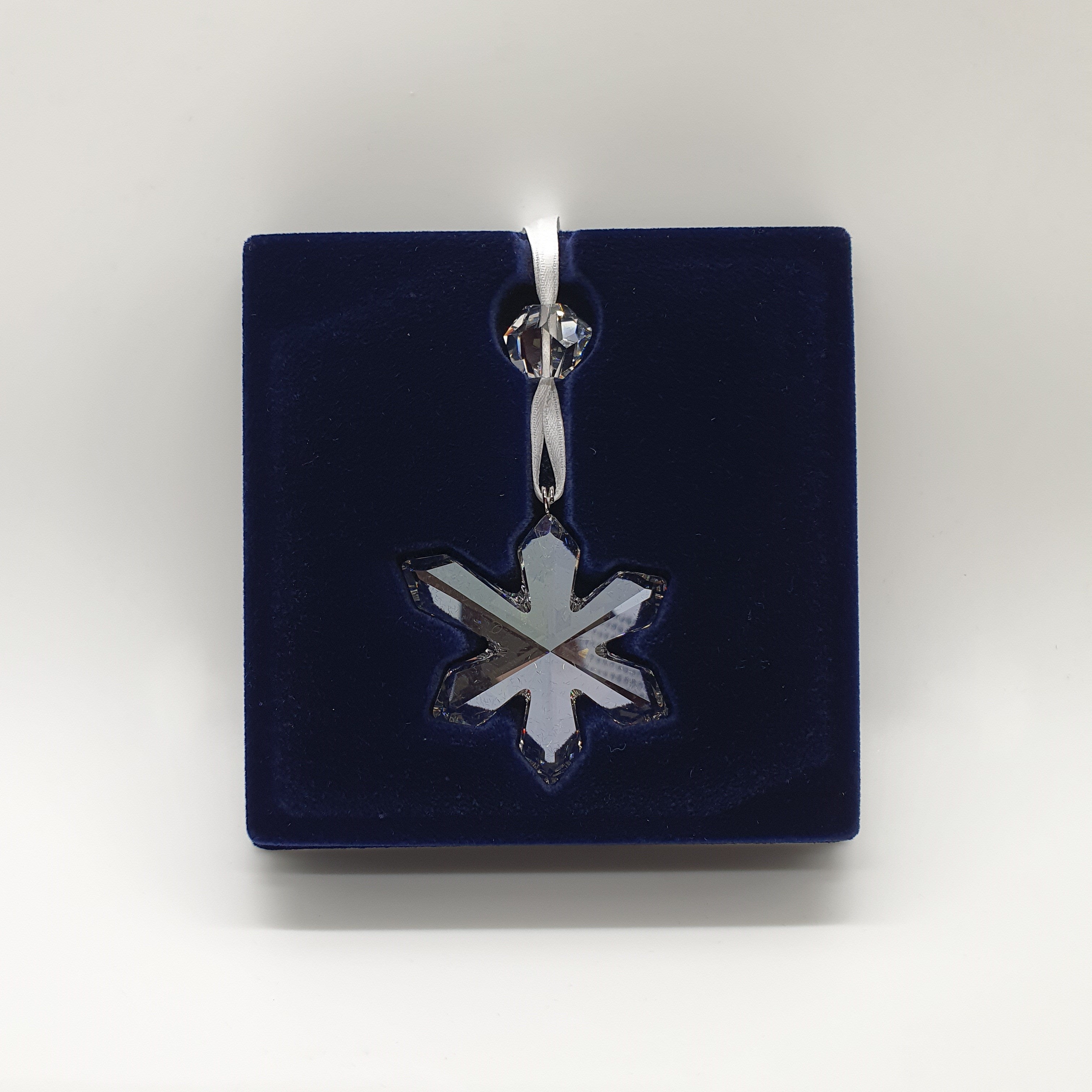 SWAROVSKI Weihnachtsstern Eisblüte Ornament Arctic Ice Flower 945006