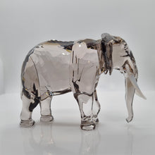 Lade das Bild in den Galerie-Viewer, SWAROVSKI SCS Elefant Fayola 2022
