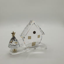 Lade das Bild in den Galerie-Viewer, SWAROVSKI Holiday Magic Teelicht Winterdorf 5596818
