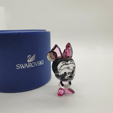 Lade das Bild in den Galerie-Viewer, SWAROVSKI WALT DISNEY | Minnie Mouse Cutie 5004736
