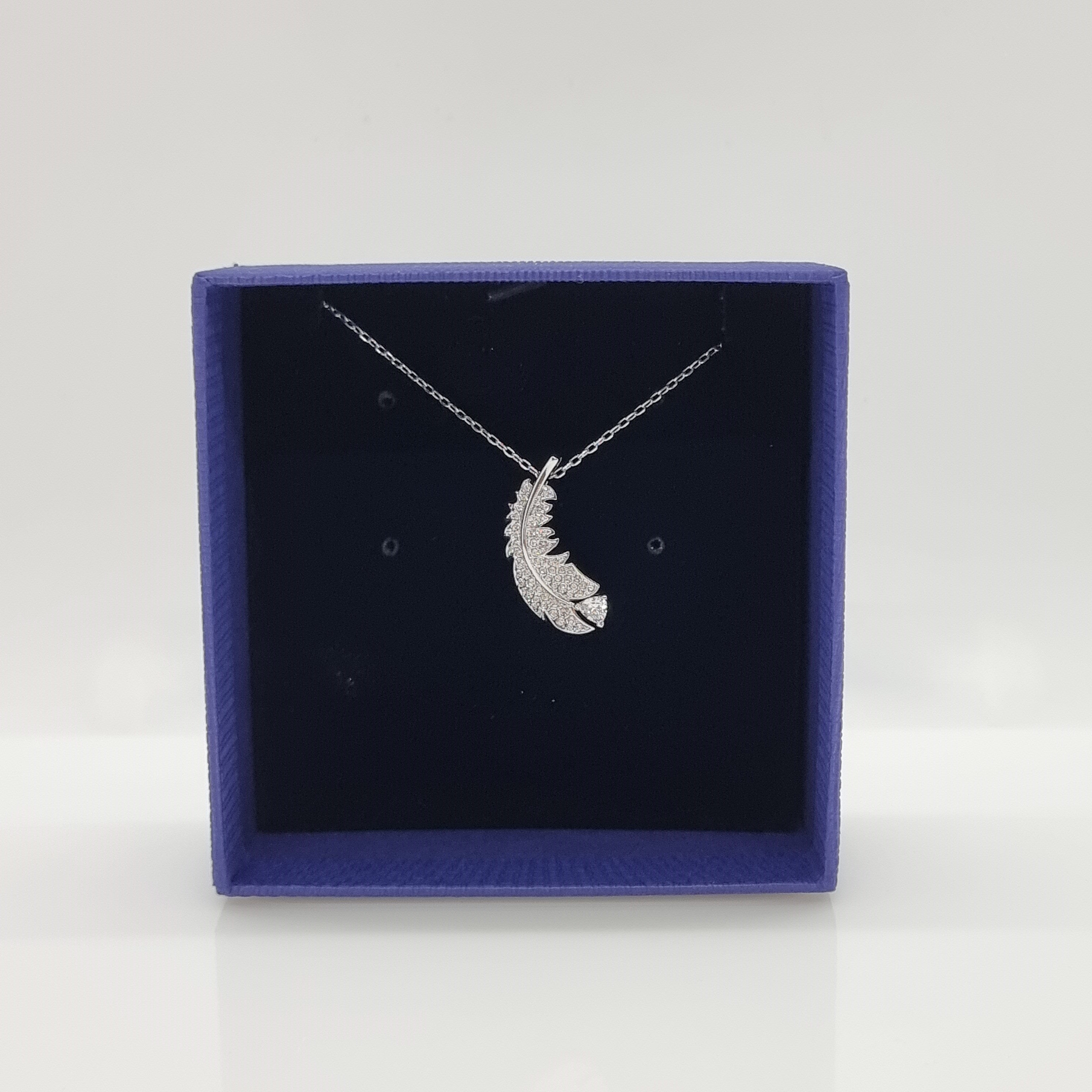 Swarovski Nice Feder Halskette Weiß Rhodiniert