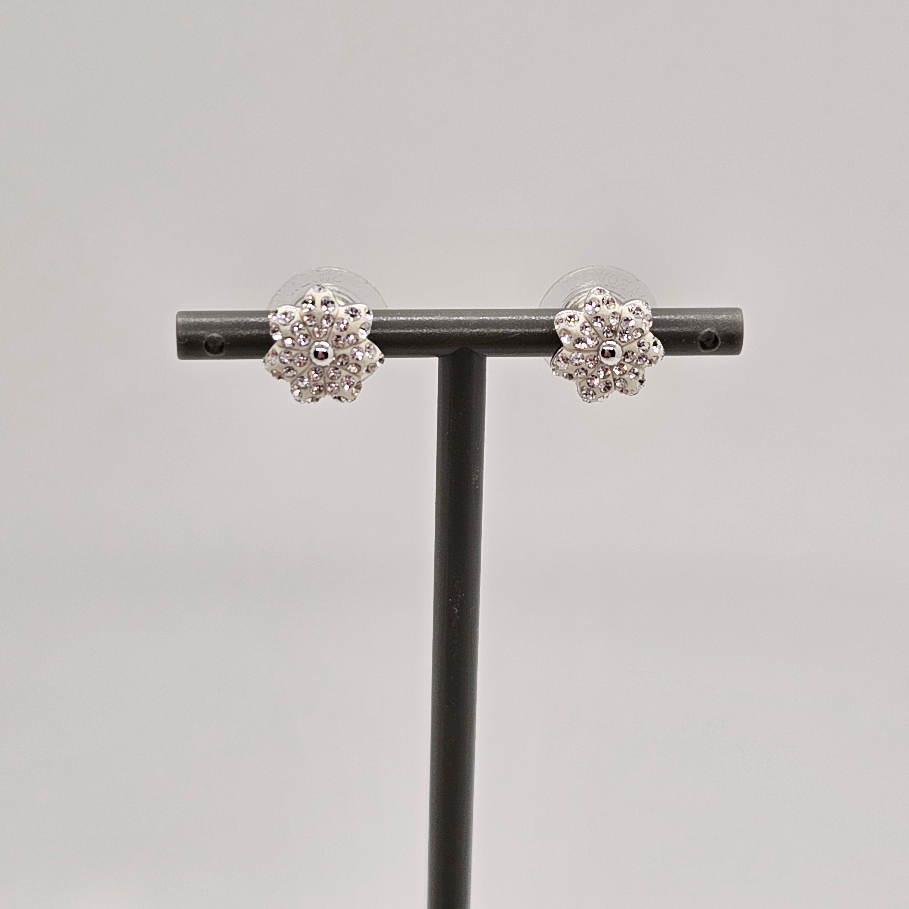 SWAROVSKI Ohrstecker Blüte Blume Weiß, Rhodiniert