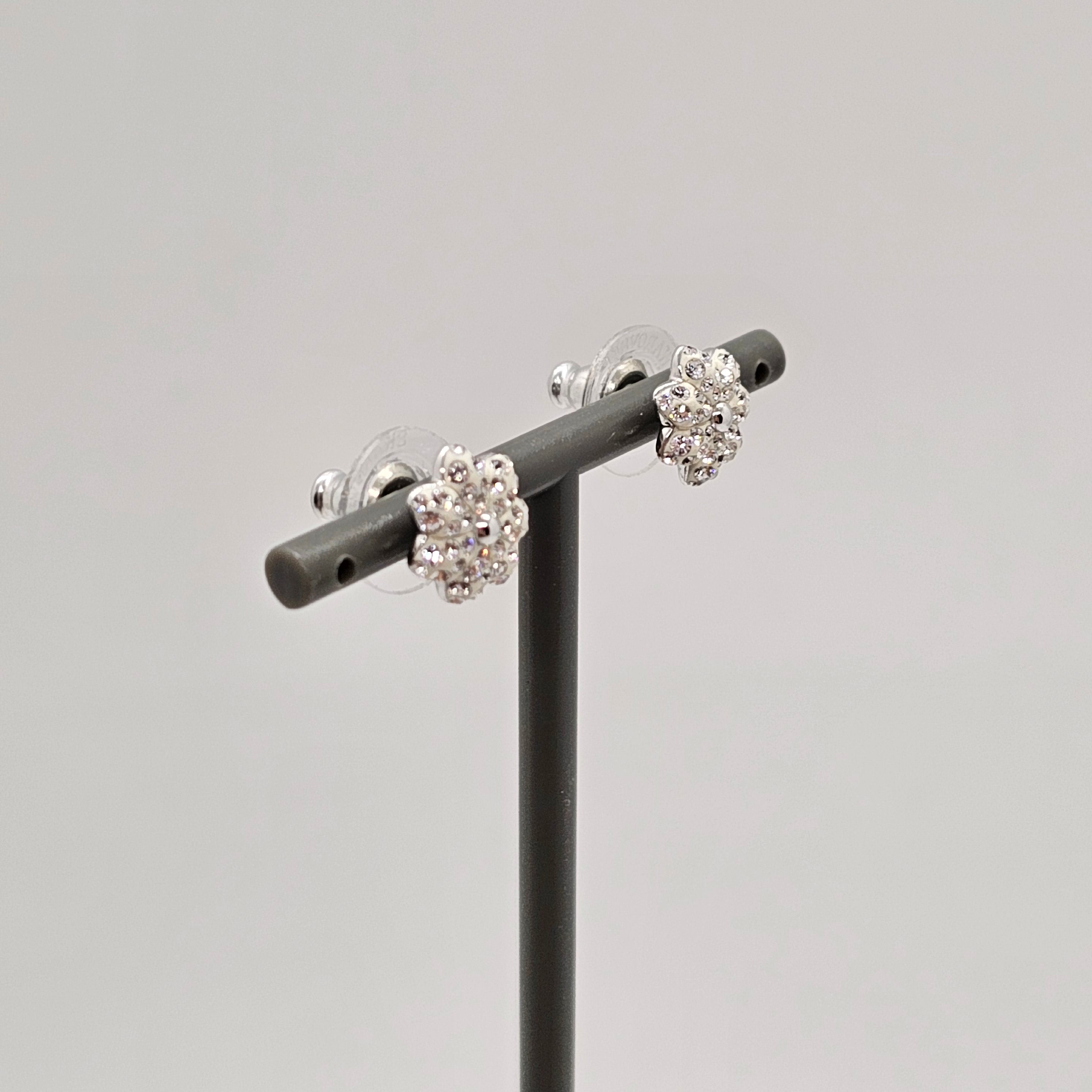 SWAROVSKI Ohrstecker Blüte Blume Weiß, Rhodiniert
