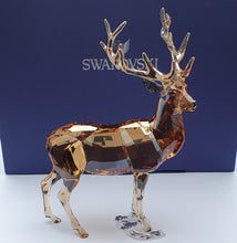 Lade das Bild in den Galerie-Viewer, Swarovski SCS Jahresfigur 2020 Hirsch Alexander 5487948
