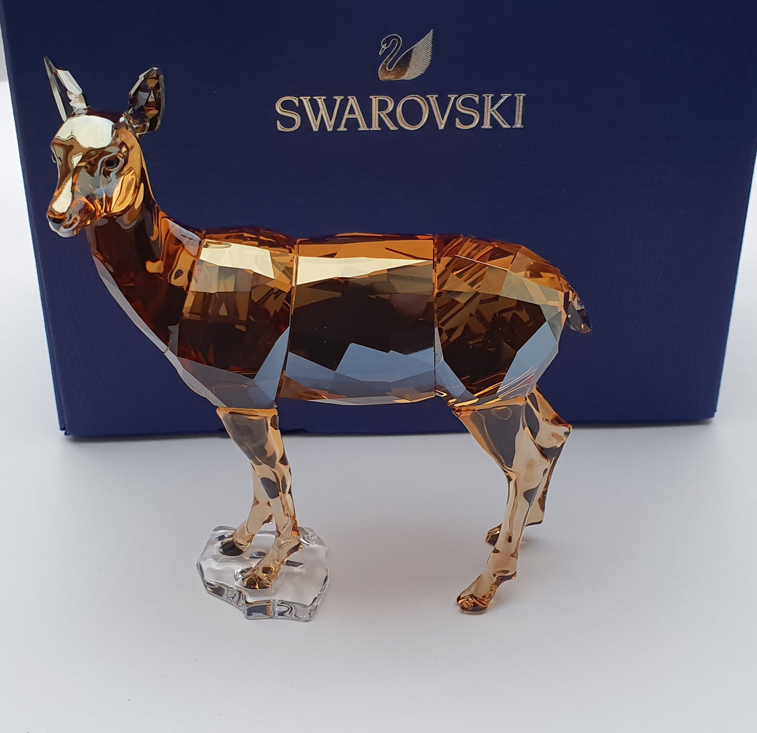 Swarovski SCS Jahresfigur Hirschkuh 2020 5490312