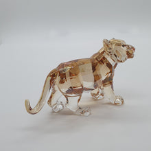 Lade das Bild in den Galerie-Viewer, SWAROVSKI SCS Junger Tiger 2010 stehend 1016677
