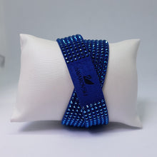 Lade das Bild in den Galerie-Viewer, SWAROVSKI Slake Armband Blau Sonderausgabe
