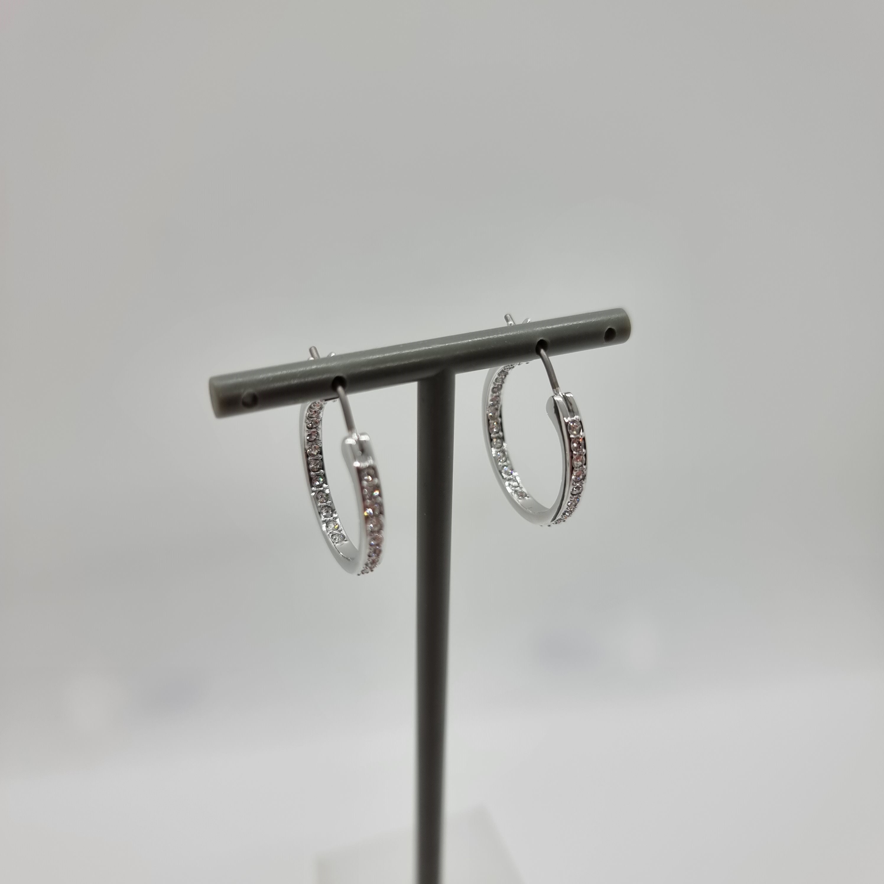 SWAROVSKI Sommerset Ohrringe Kreolen Weiß, Rhodiniert 5616262