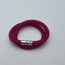 Lade das Bild in den Galerie-Viewer, SWAROVSKI Stardust Armband Double Größe S Fuchsia
