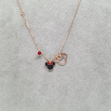 Lade das Bild in den Galerie-Viewer, SWAROVSKI Disney Minnie Mouse Halskette Mehrfarbig Roségoldlegierung 5737558
