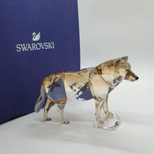 Lade das Bild in den Galerie-Viewer, SWAROVSKI SCS Jahresfigur 2019 Grauer Wolf 5428544
