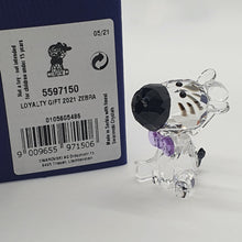 Lade das Bild in den Galerie-Viewer, SWAROVSKI Baby Animals SCS Zebra 2021 5597150
